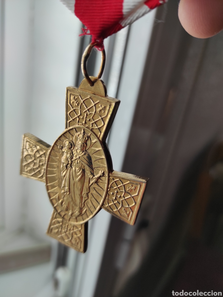 Antig&uuml;edades: Medalla Virgen del Carmen - Foto 6