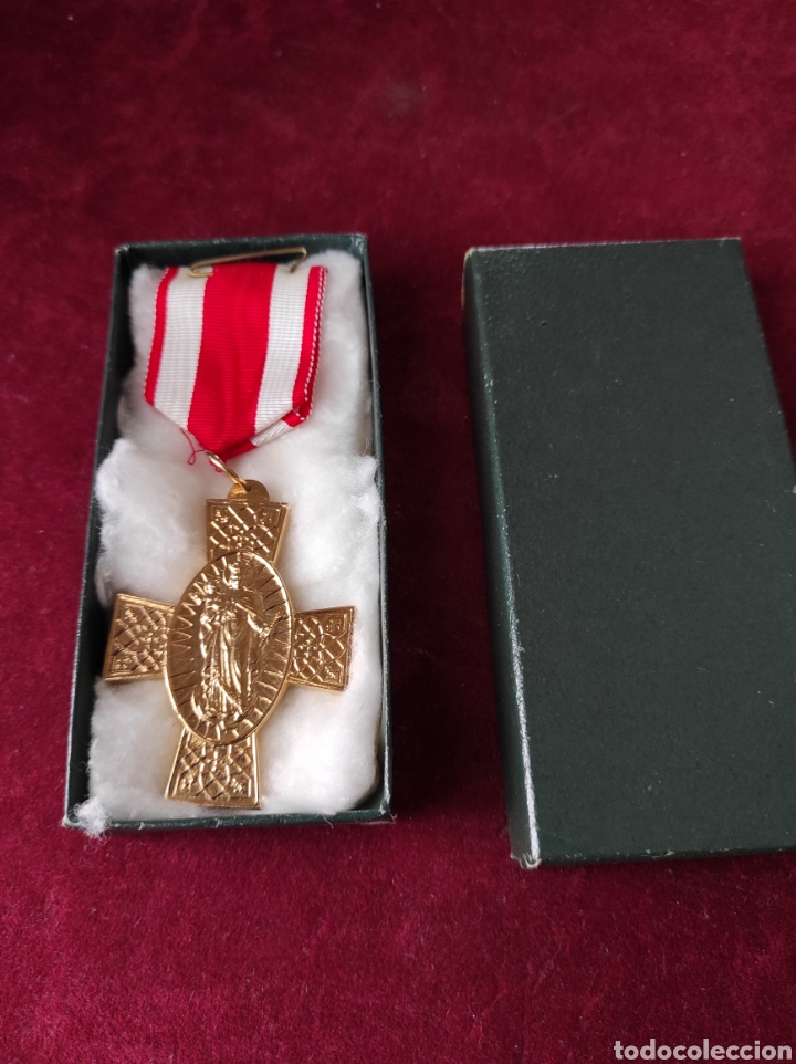 Antig&uuml;edades: Medalla Virgen del Carmen - Foto 7
