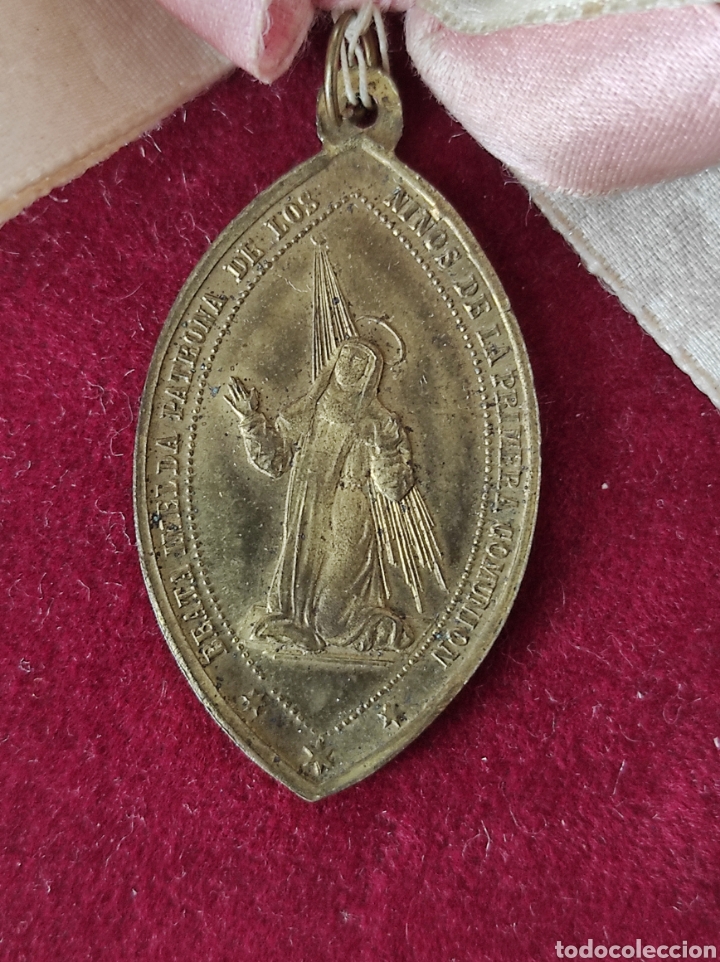 Antig&uuml;edades: Medalla BEATA IMELDA primera comuni&oacute;n - Foto 2