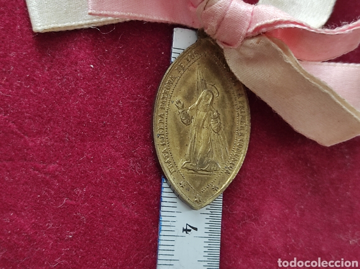 Antig&uuml;edades: Medalla BEATA IMELDA primera comuni&oacute;n - Foto 4