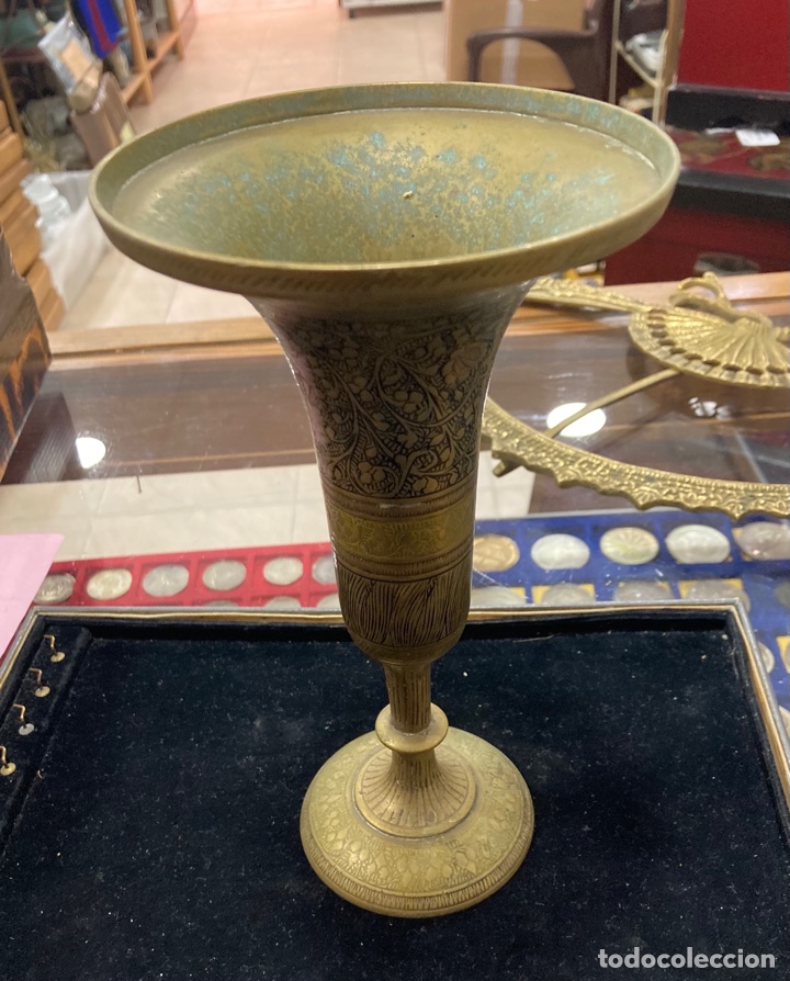 Antig&uuml;edades: Bonita copa o c&aacute;liz de bronce - Foto 1