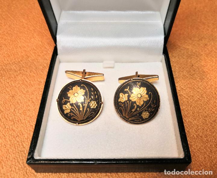 Antig&uuml;edades: GEMELOS DE DAMASQUINADO TOLEDANO - Foto 1