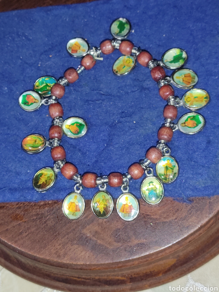 Antig&uuml;edades: Pulsera con medallas religiosas. - Foto 1