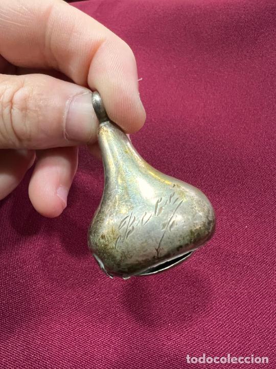 Antig&uuml;edades: ANTIGUO SONAJERO DE PLATA - MEDIDA 5 CM - Foto 2