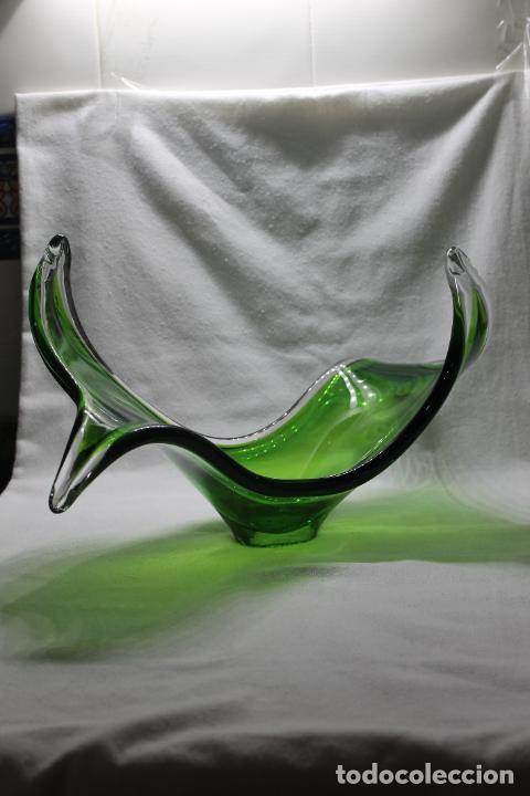 Antig&uuml;edades: CENTRO DE MESA EN CRISTA DE MURANO VERDE - Foto 3