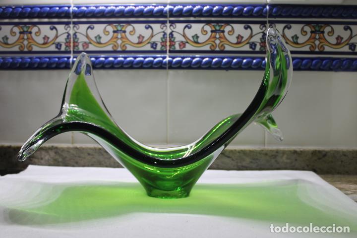 Antig&uuml;edades: CENTRO DE MESA EN CRISTA DE MURANO VERDE - Foto 1
