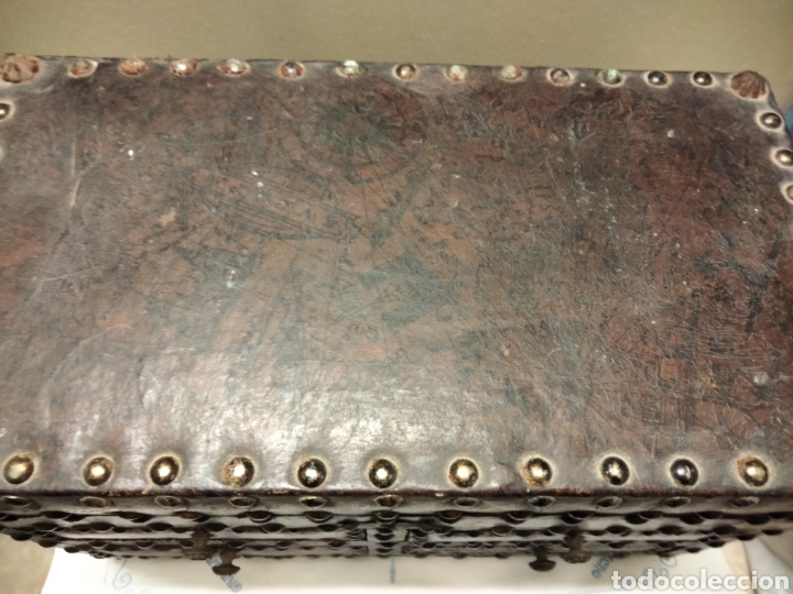 Antig&uuml;edades: CAJA SECRETE CON TACHUELAS - Foto 4