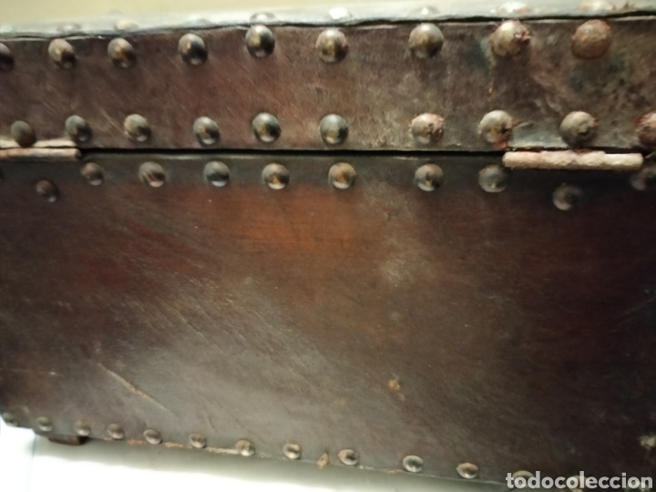 Antig&uuml;edades: CAJA SECRETE CON TACHUELAS - Foto 6