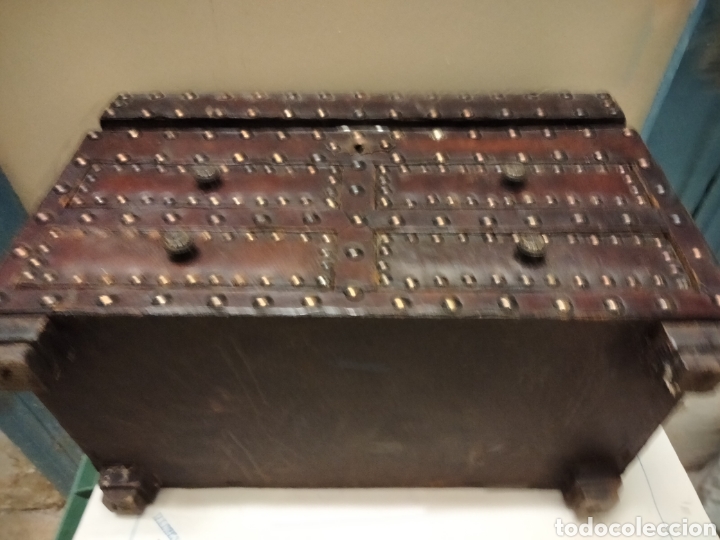 Antig&uuml;edades: CAJA SECRETE CON TACHUELAS - Foto 7