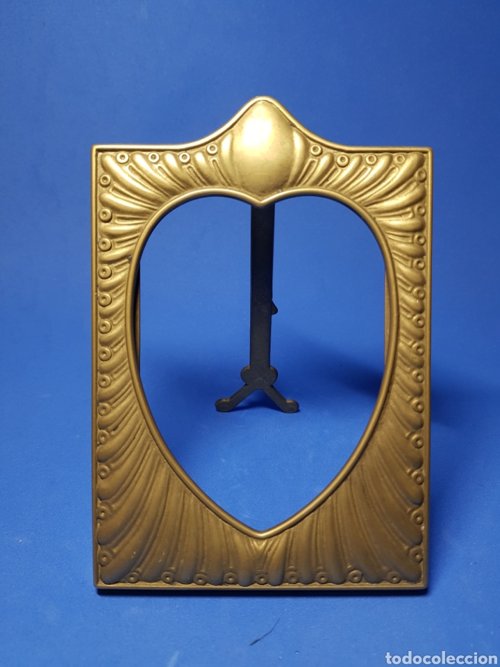 Antig&uuml;edades: Marco de bronce - Foto 1