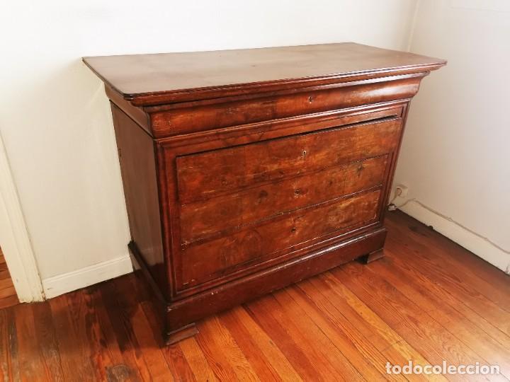 Antig&uuml;edades: COMODA - Foto 1