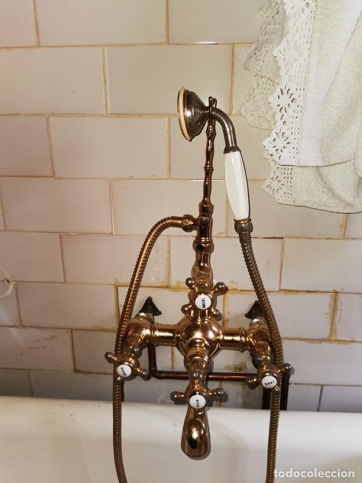 Antig&uuml;edades: grifer&iacute;a de ba&ntilde;era y lavabo - Foto 3