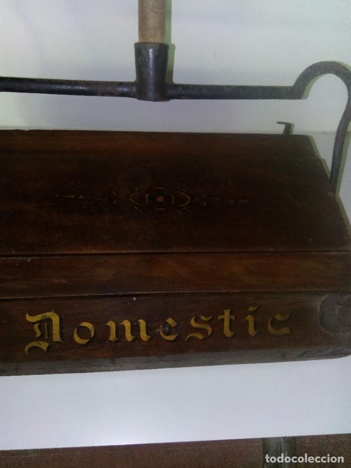 Antig&uuml;edades: Barredora antigua Domestic - Foto 6