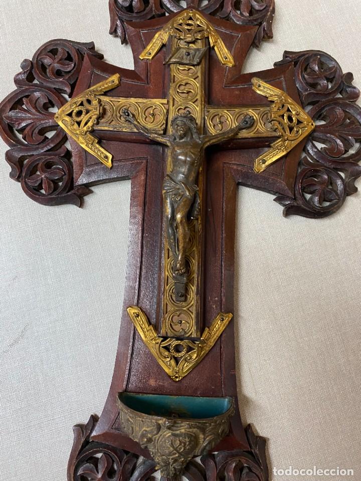 Antig&uuml;edades: CRUCIFIJO CON BENDITERA - Foto 3