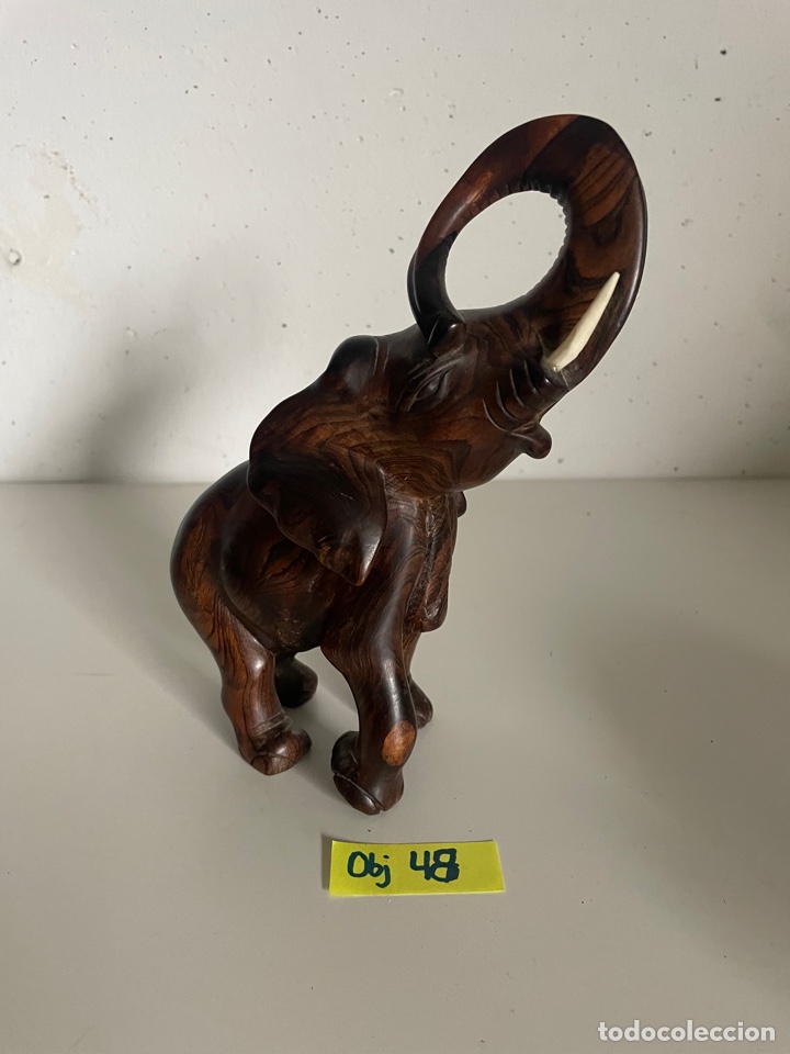 Antig&uuml;edades: Elegante madera tallada - Foto 1