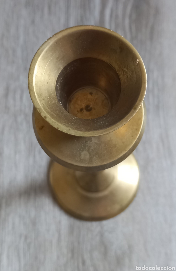 Antig&uuml;edades: Candelabro/portavela de bronce - Foto 4