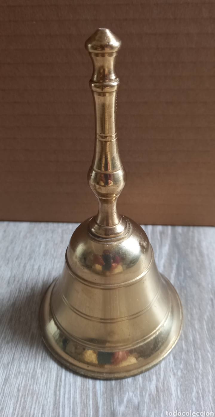 Antig&uuml;edades: Campanilla de bronce - Foto 1