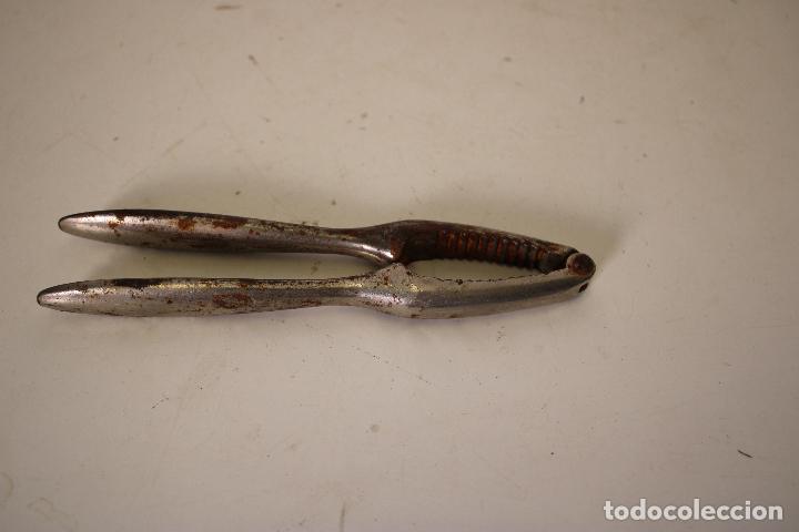 Antig&uuml;edades: ANTIGUO CASCANUECES - Foto 1