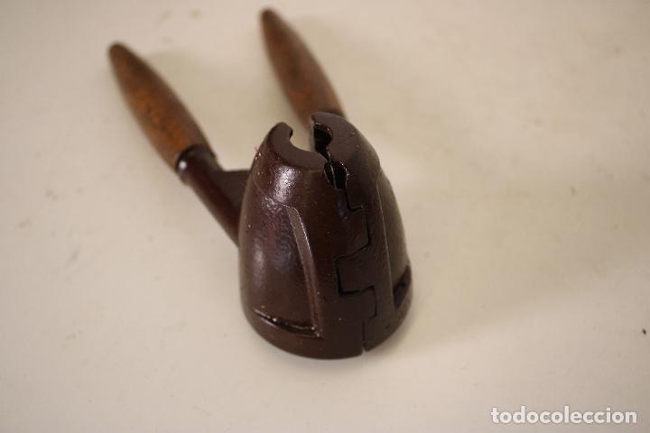 Antig&uuml;edades: ANTIGUO CASCANUECES - Foto 3