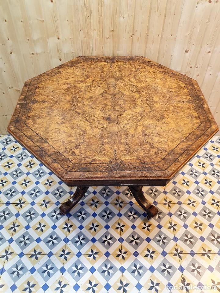 Antig&uuml;edades: MESA AUXILIAR OCTOGONAL RAIZ DE NOGAL - Foto 4