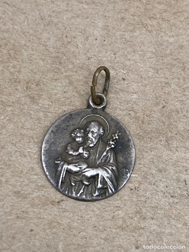 Antig&uuml;edades: Medalla de plata religiosa - Foto 1