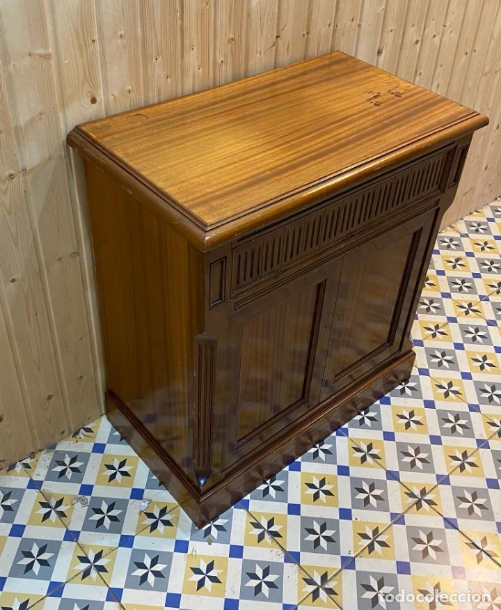 Antig&uuml;edades: APARADOR CLASICO - Foto 3