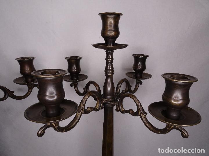 Antig&uuml;edades: Candelabro Art Deco en bronce (2 piezas) - Foto 3