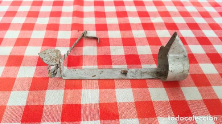 Antig&uuml;edades: lampara de aceite, candil / cal906 - Foto 1