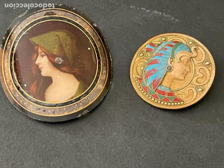 Antiguidades: PAREJA DE ELEMENTOS DECORATIVOS PARA ORNAMENTACION - DAMA ESMALTADA Y ESFINGE FARAONICA