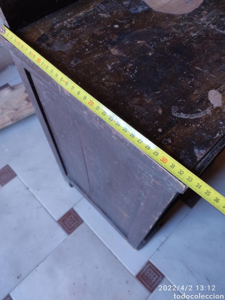 Antig&uuml;edades: Mesita de noche - Foto 5