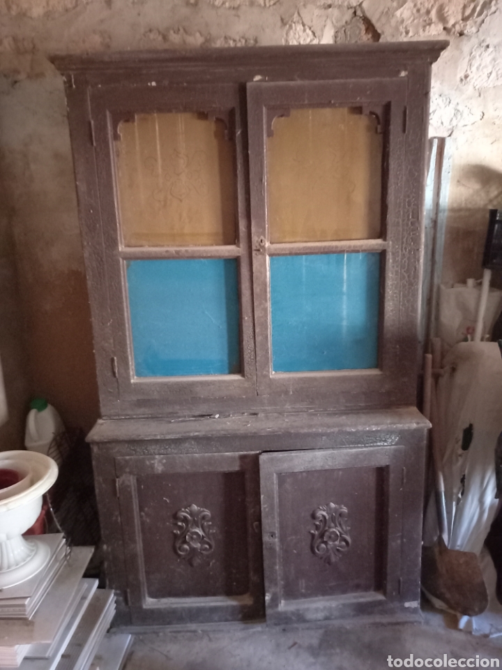 Antig&uuml;edades: Antigua alacena de madera - Foto 1
