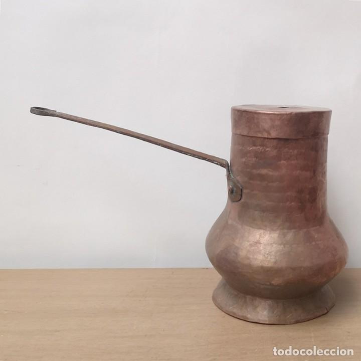 Antig&uuml;edades: Chocolatera Antigua de Cobre - Foto 1
