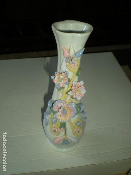 Antig&uuml;edades: JARRON CON FLORES H24cm - Foto 1