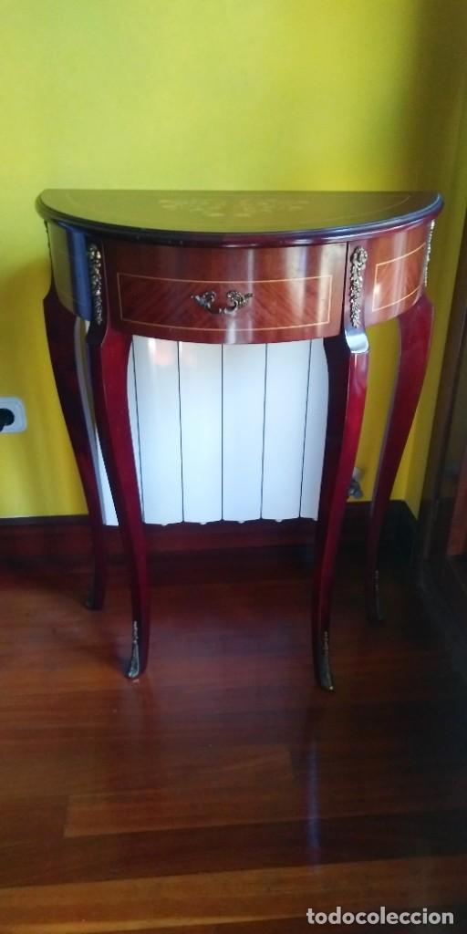 Antig&uuml;edades: MESITA ESTILO LUIS XV. - Foto 2