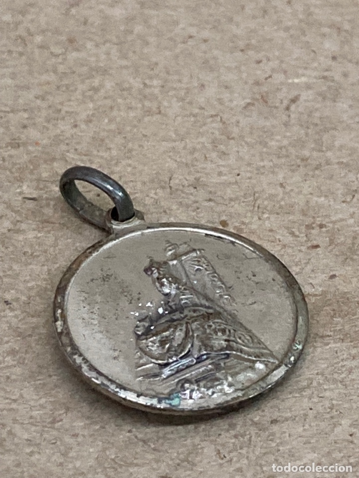 Antig&uuml;edades: Medalla de plata religiosa - Foto 2