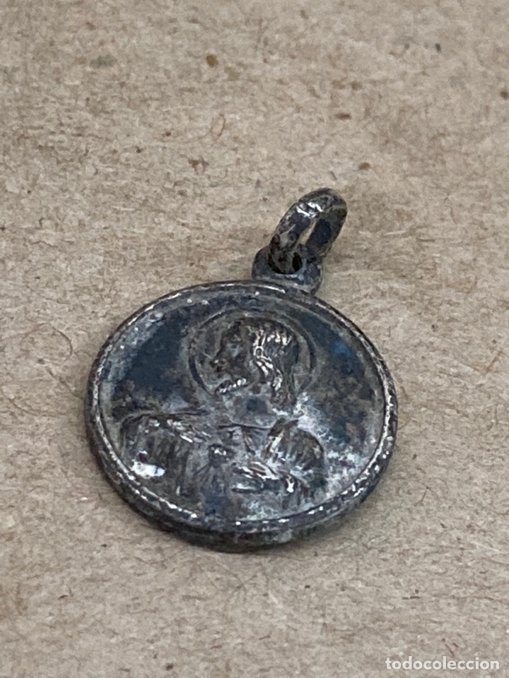 Antig&uuml;edades: Medalla de plata religioso - Foto 1