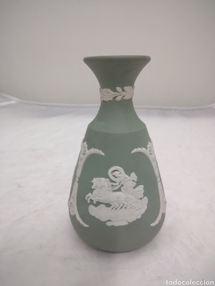 Antig&uuml;edades: Violetero verde wedgwood - Foto 1