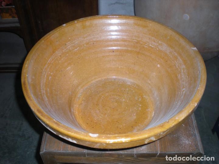 Antig&uuml;edades: LEBRILLO BARRO D43cm h23cm - Foto 1