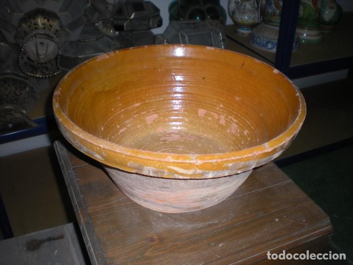 Antig&uuml;edades: LEBRILLO BARRO D41cm h17cm - Foto 3