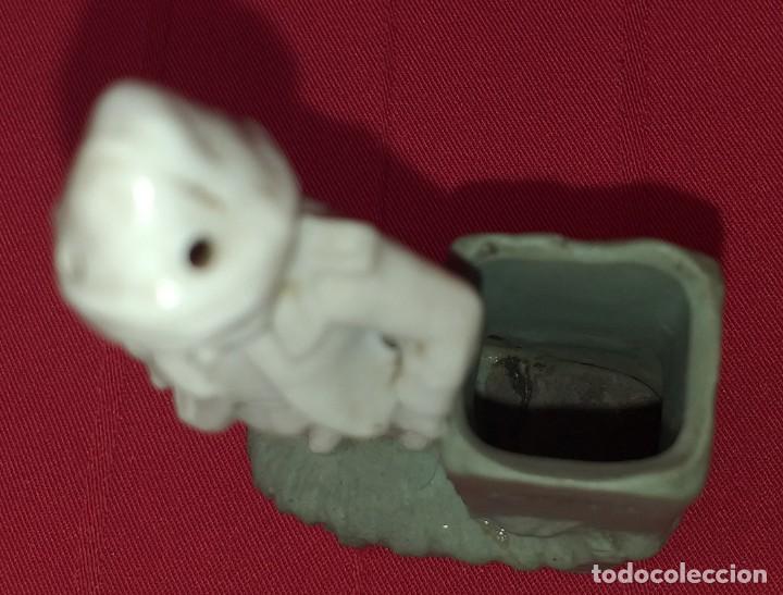 Antig&uuml;edades: PALILLERO DE BISCUIT SIGLO XIX - Foto 3