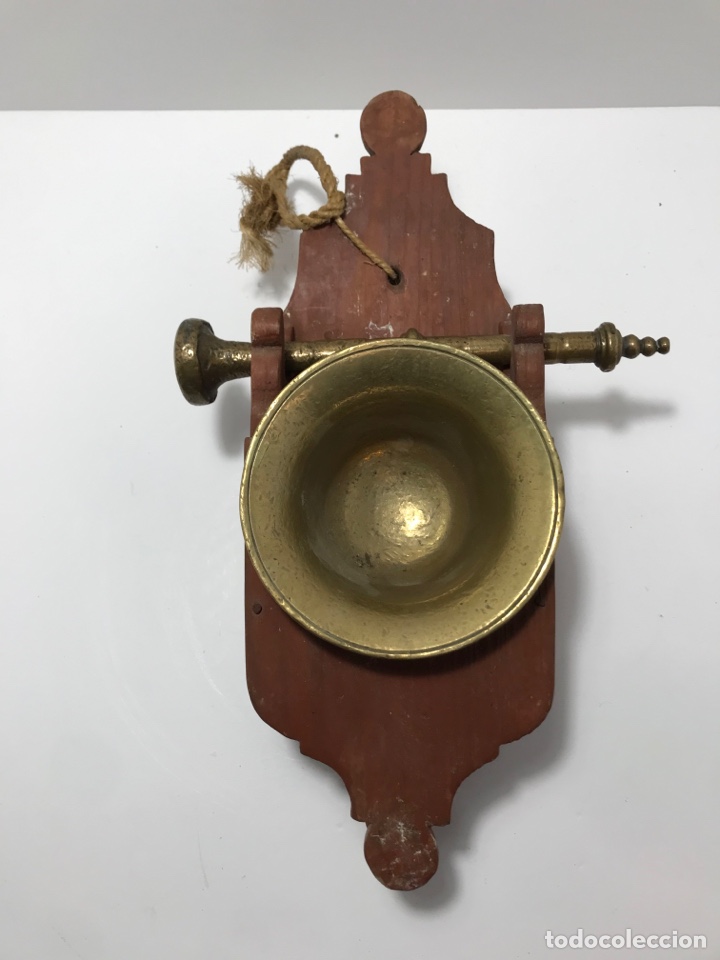 Antig&uuml;edades: Mortero de bronze con soporte - Foto 1