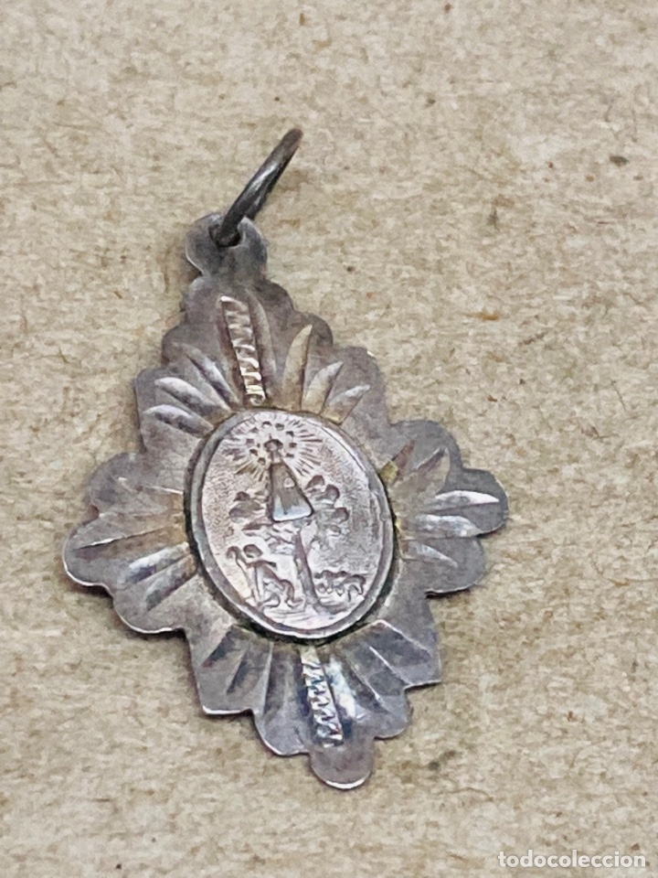 Antig&uuml;edades: Medalla de plata religiosa - Foto 1