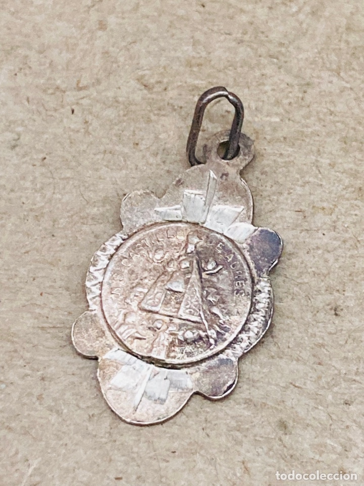 Antig&uuml;edades: Medalla de plata religiosa - Foto 1