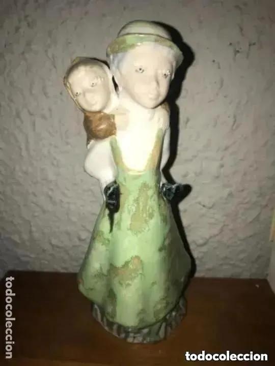 Antig&uuml;edades: ANTIGUA FIGURA MUJER CON NI&Ntilde;A SELLO INGL&Eacute;S VALENCIA