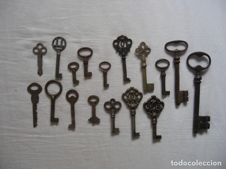 Antig&uuml;edades: Colecci&oacute;n de llaves antiguas - Foto 1