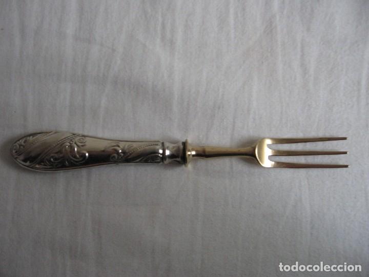 Antig&uuml;edades: Antiguo tenedor de postre - Foto 3