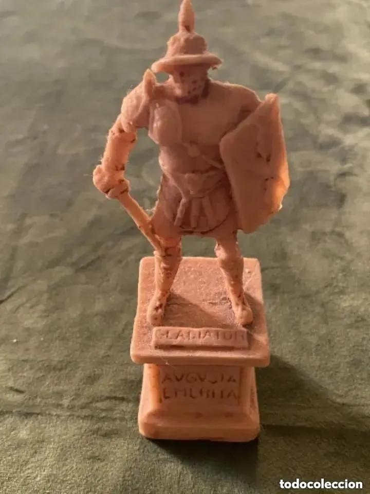 Antig&uuml;edades: FIGURA GLADIADOR ROMANO - Foto 1