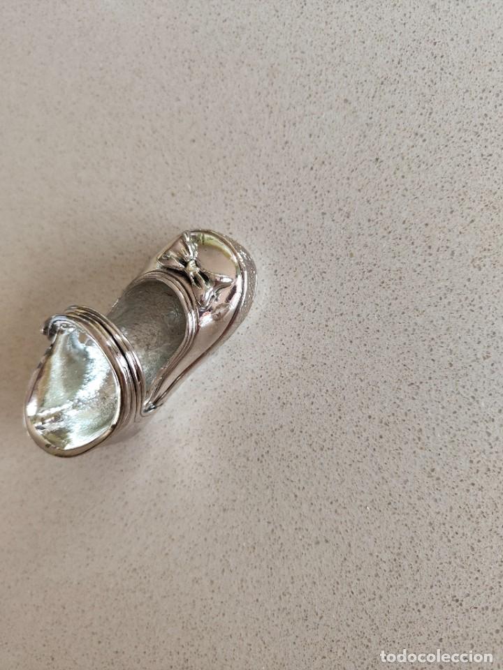 Antig&uuml;edades: ZAPATITO EN RESINA DE PLATA 925 - Foto 6