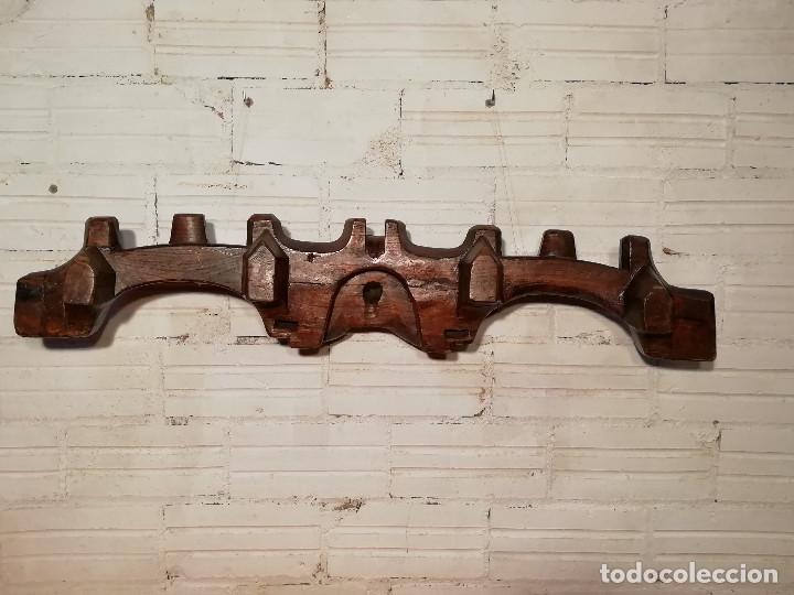 Antig&uuml;edades: Yugo antiguo de madera - Foto 2