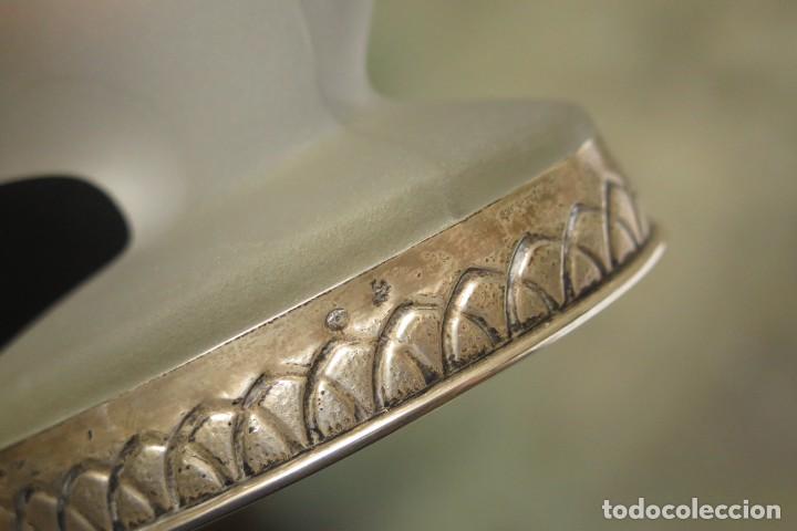 Antig&uuml;edades: MUJER DE CRISTAL GLASEAD CON CESTA. PLATA - Foto 4